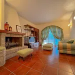Ampia Casa Con Giardino By Host Hero Διαμέρισμα