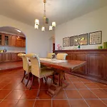 Διαμέρισμα Ampia Casa Con Giardino By Host Hero