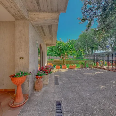 Ampia Casa Con Giardino By Host Hero Apartment *