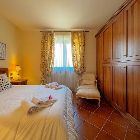 Ampia Casa Con Giardino By Host Hero Apartment Spello