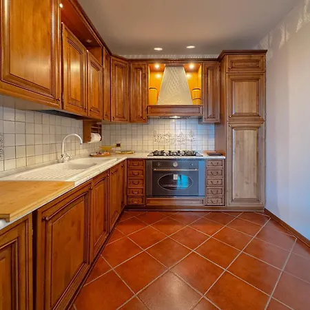 Ampia Casa Con Giardino By Host Hero *