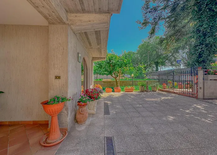 Ampia Casa Con Giardino By Host Hero Apartamento *