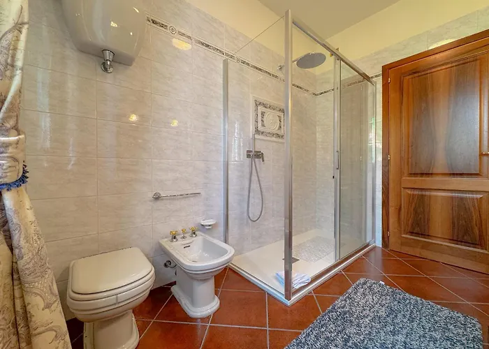 Ampia Casa Con Giardino By Host Hero Apartamento