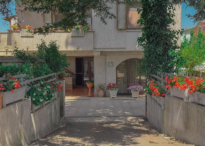 Apartamento Ampia Casa Con Giardino By Host Hero *