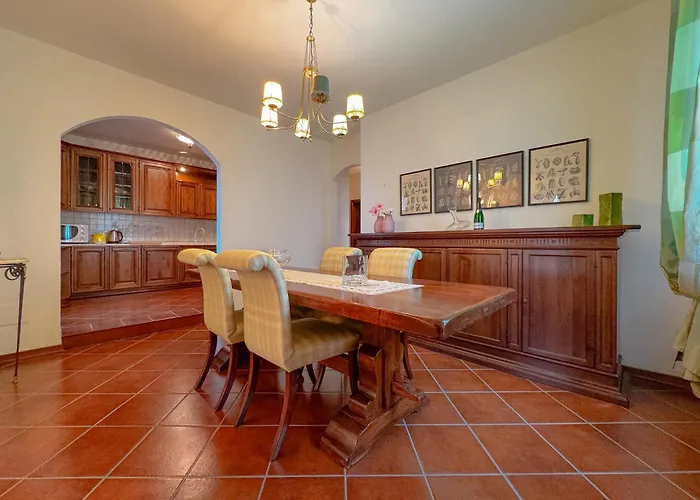 Apartamento Ampia Casa Con Giardino By Host Hero